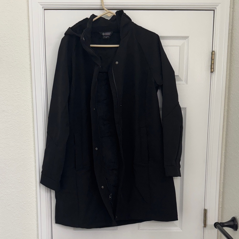 Mondetta Black Hooded Jacket
